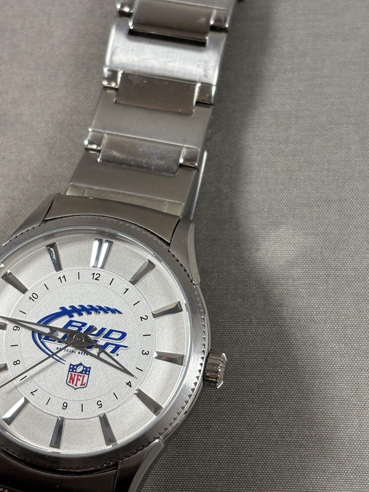 Fossil Bud Light PR-5369 NFL Football Beer Sponsor Mens Watch New Battery 43MM