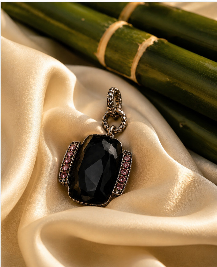 Barbara Bixby Black Onyx Cushion Cabochon Rhodolite Garnet Enhancer 925 18K NIB