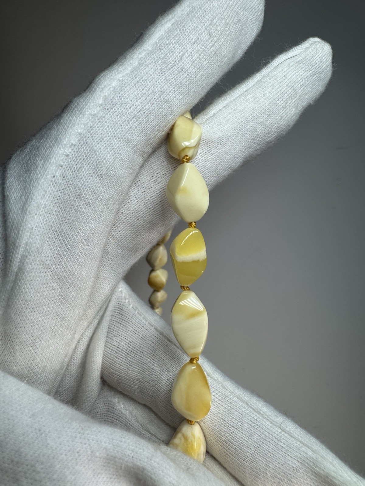 Natural Baltic Amber Bead Necklace – Rare White Milky Amber – 10.5g – 46cm