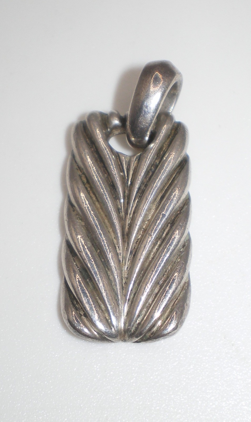 Sterling Silver 925 DAVID YURMAN Mens Chevron Dog Tag Pendant 18mm ~ 3.9 gr