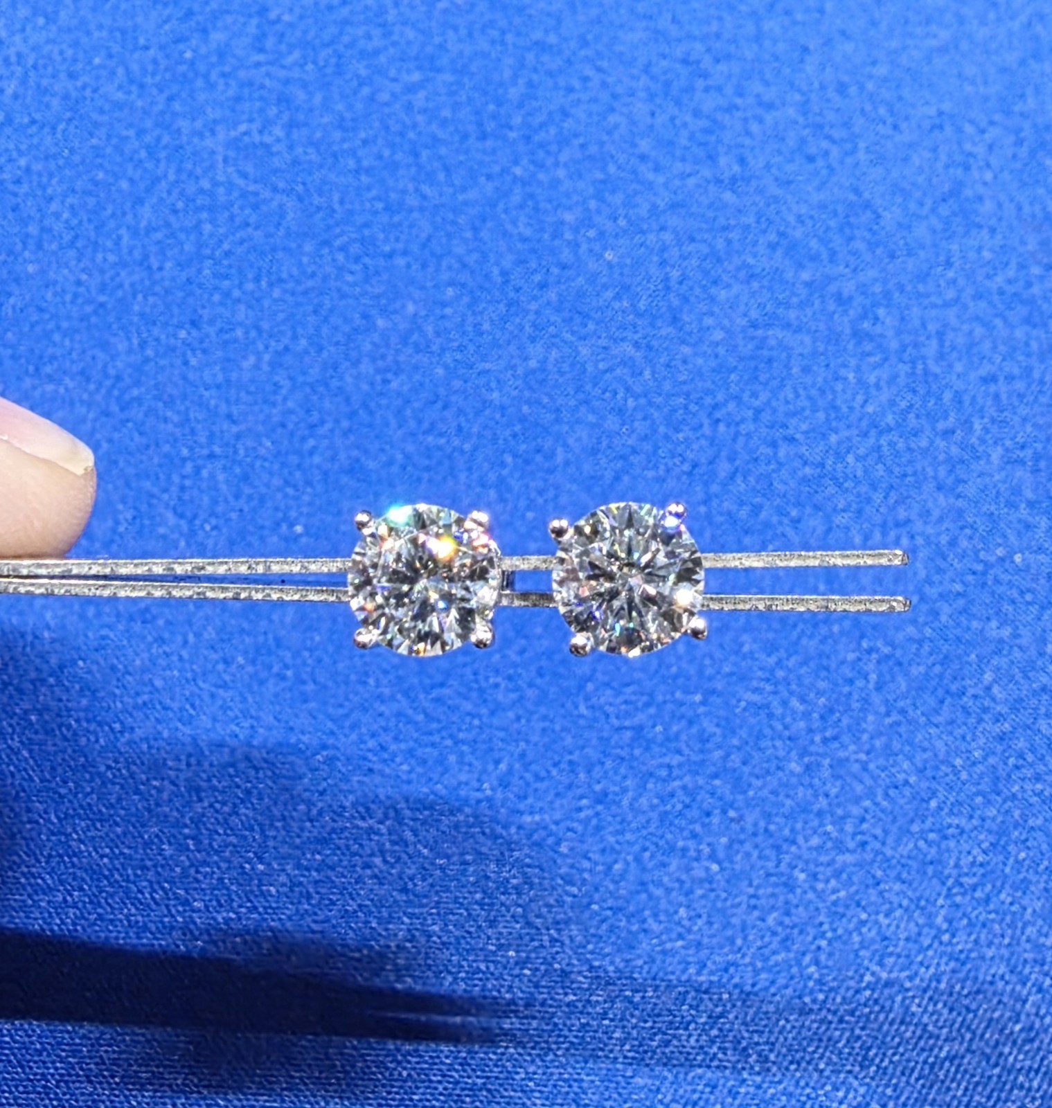 Ladies Mens Real Moissanite Stud Earrings 1ct 2ct VVS D GRA Certified Pair
