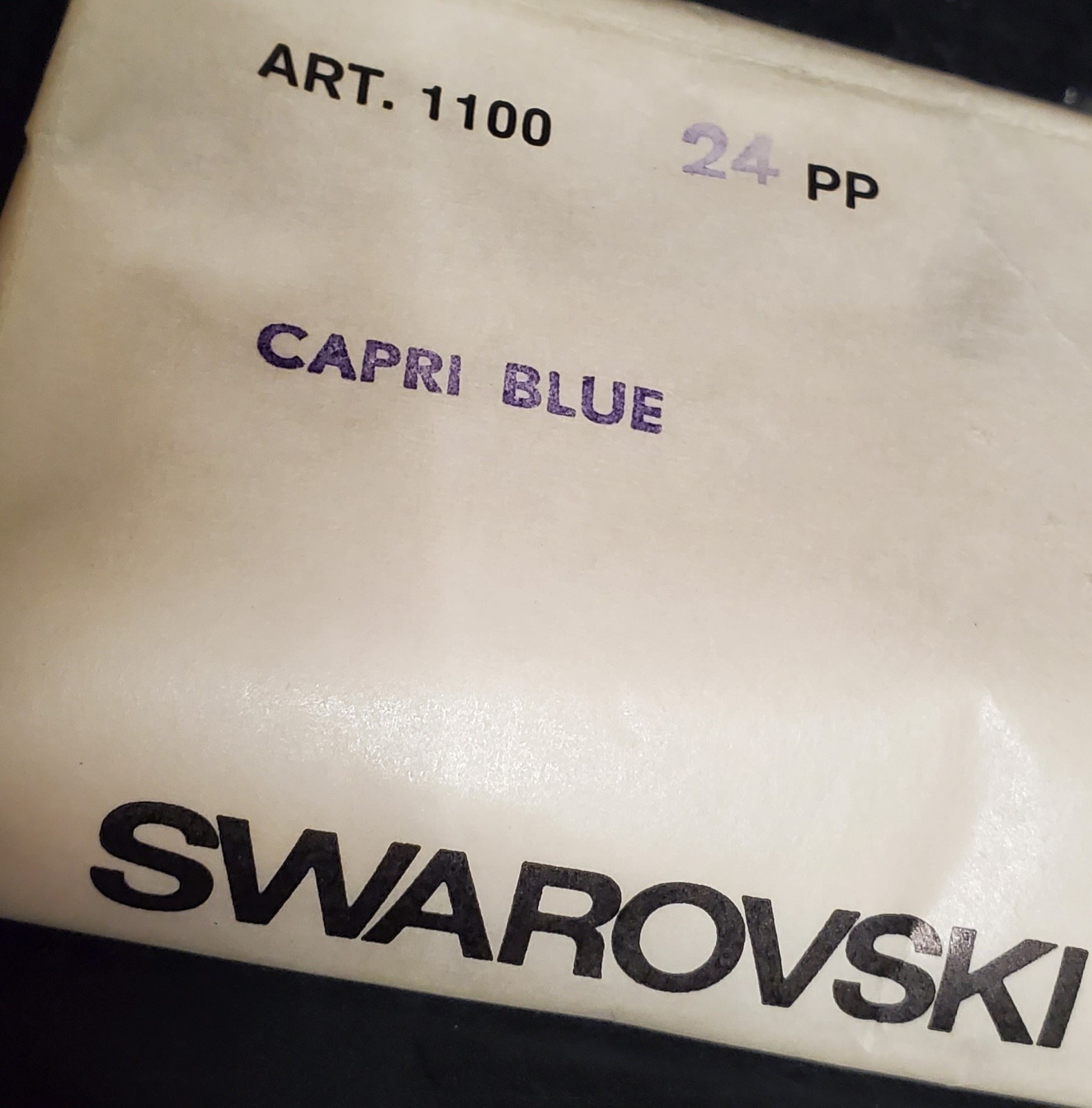100 PCS SWAROVSKI CAPRI BLUE UNFOILED 24PP ART. 1100 R1