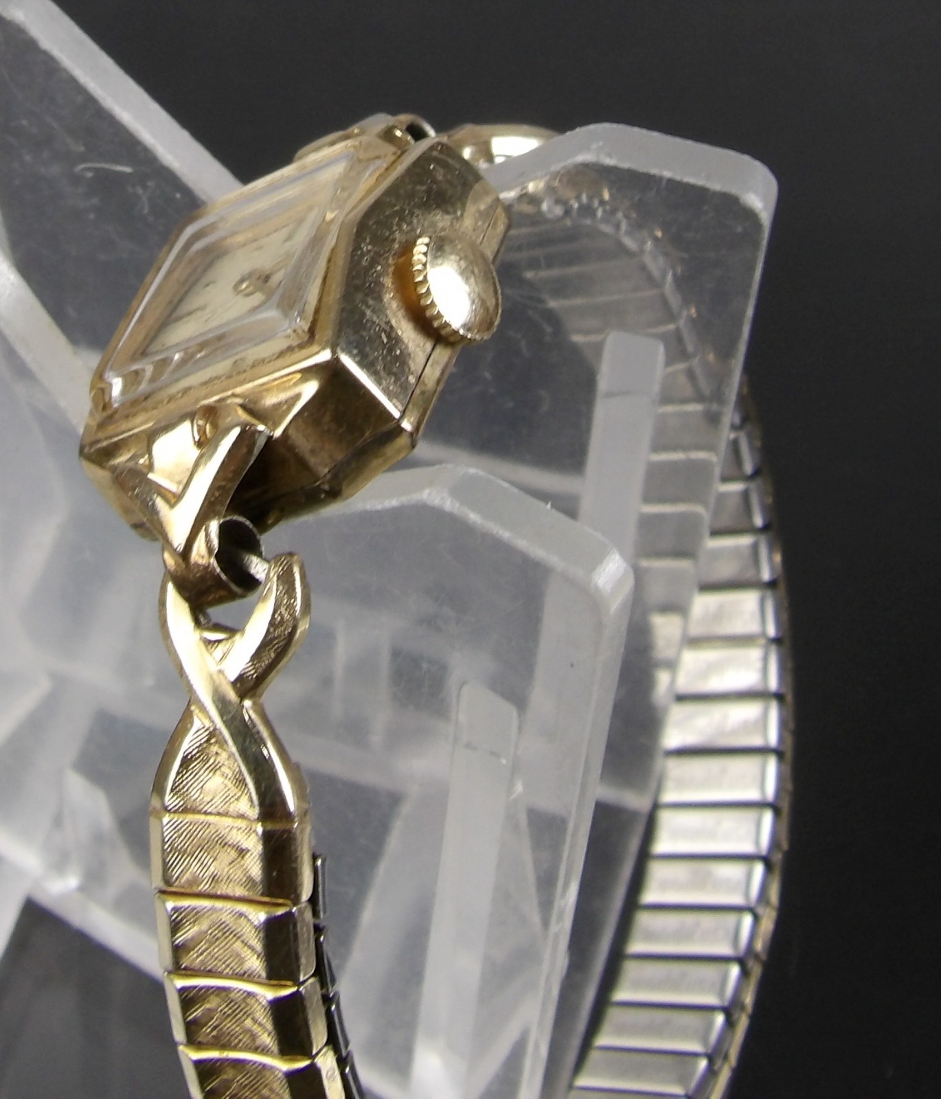 Le Coultre 10k Gold Filled Women’s Wind Wristwatch #31079536