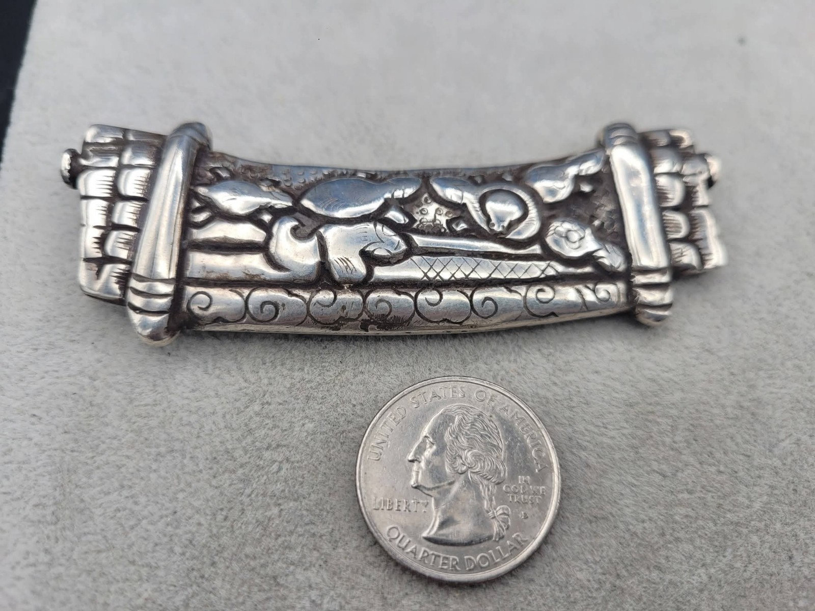 Vintage Large Sterling Silver 25.1 Grams Import Bead W/ Turtles 3 1/2″× 1 1/4″