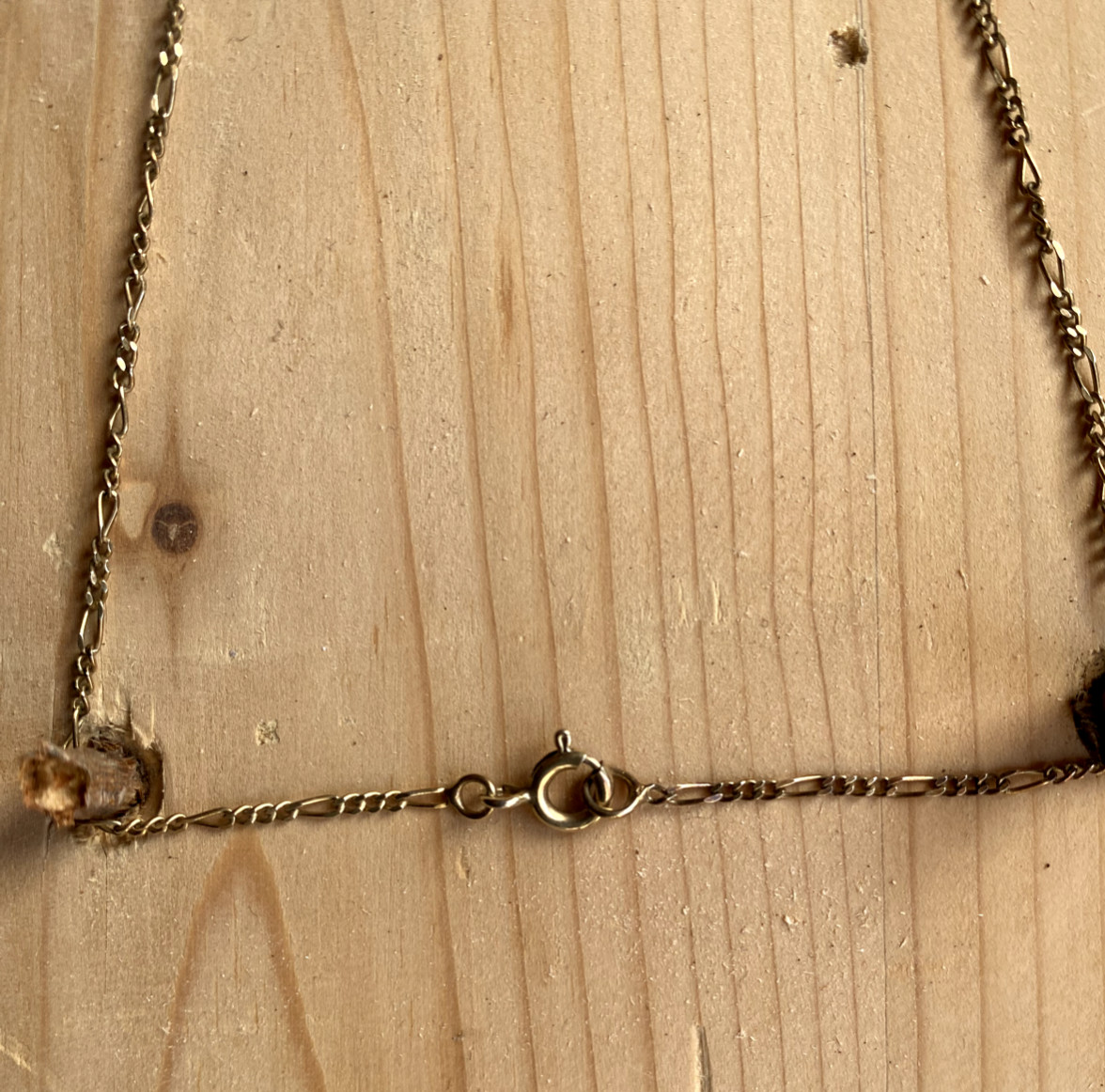 ::925 SILVER CHAIN FIGARO CHAIN GOLD PLATED WITH 2 x PENDANTS VINTAGE DESIGN HALLMARKED
