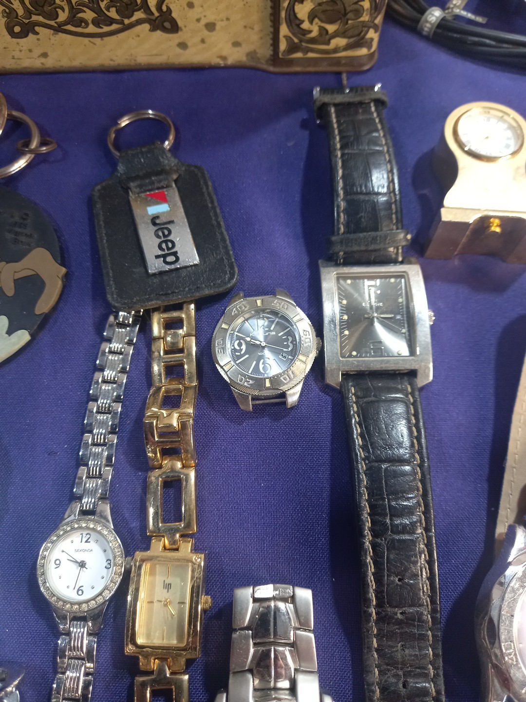 Vintage Tin With Watches Etc Joblot