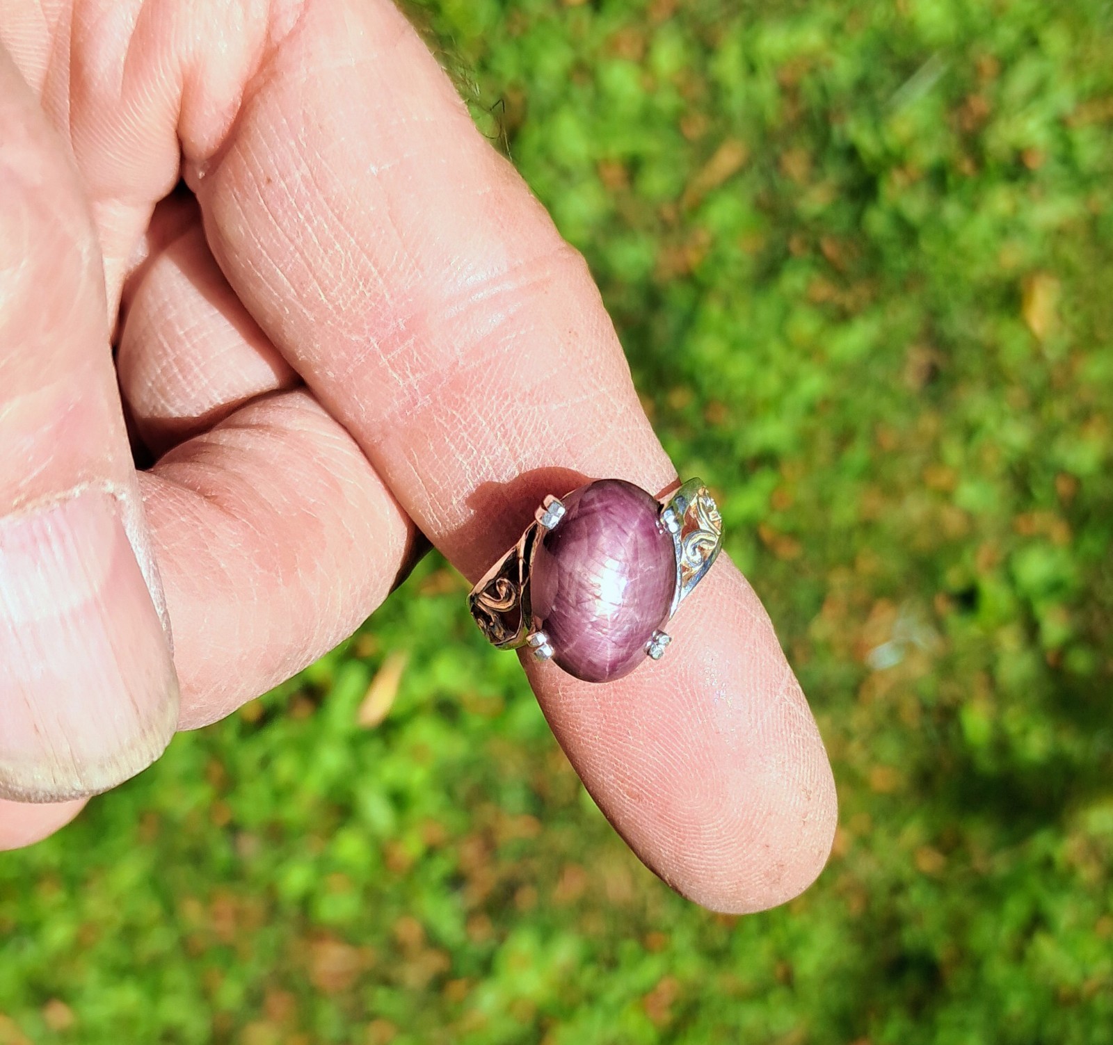 Natural Red-Purple Star Ruby 14.2x10mm 925 Sterling Silver Ring