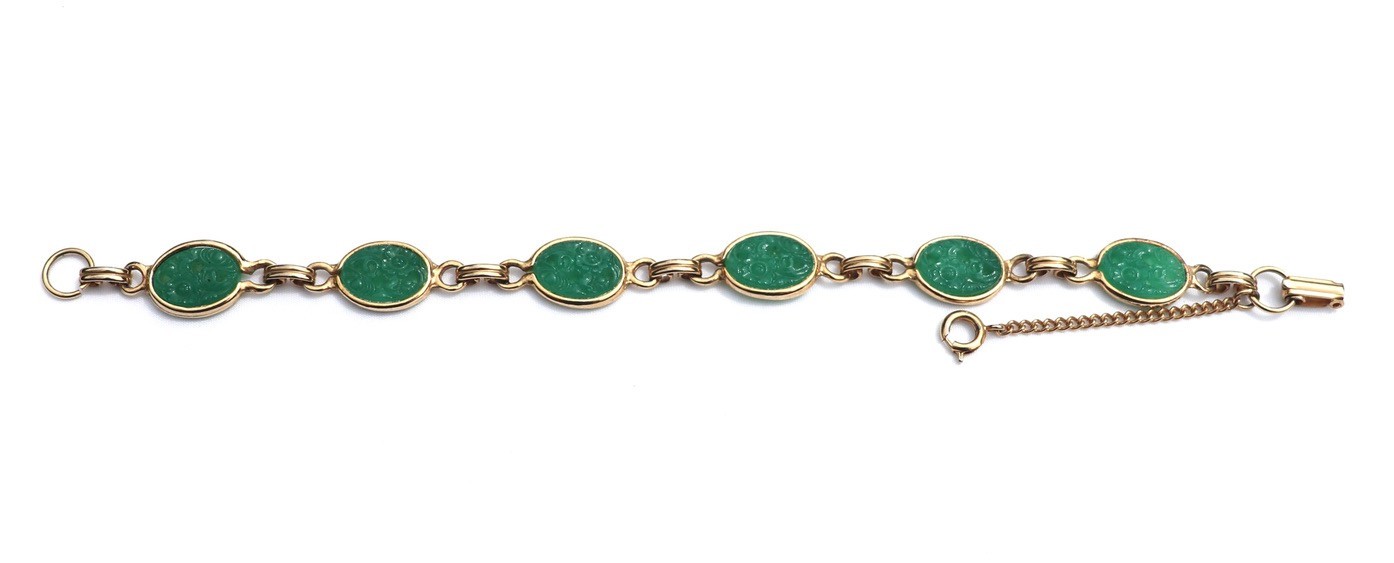 Vintage Bracelet Gold Tone Carved Green Peking Glass With Safety Chain