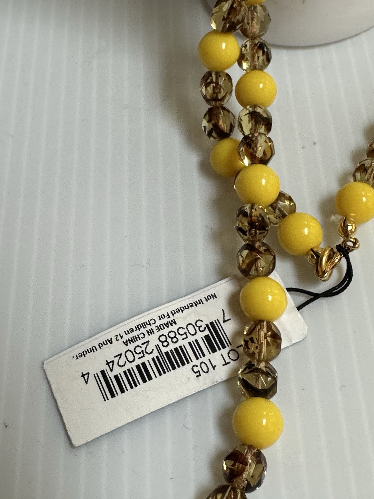 VINTAGE 1970s CAROLEE YELLOW BROWN ACRYLIC FACETED GLASS BEADS 40”LONG NECKLACE