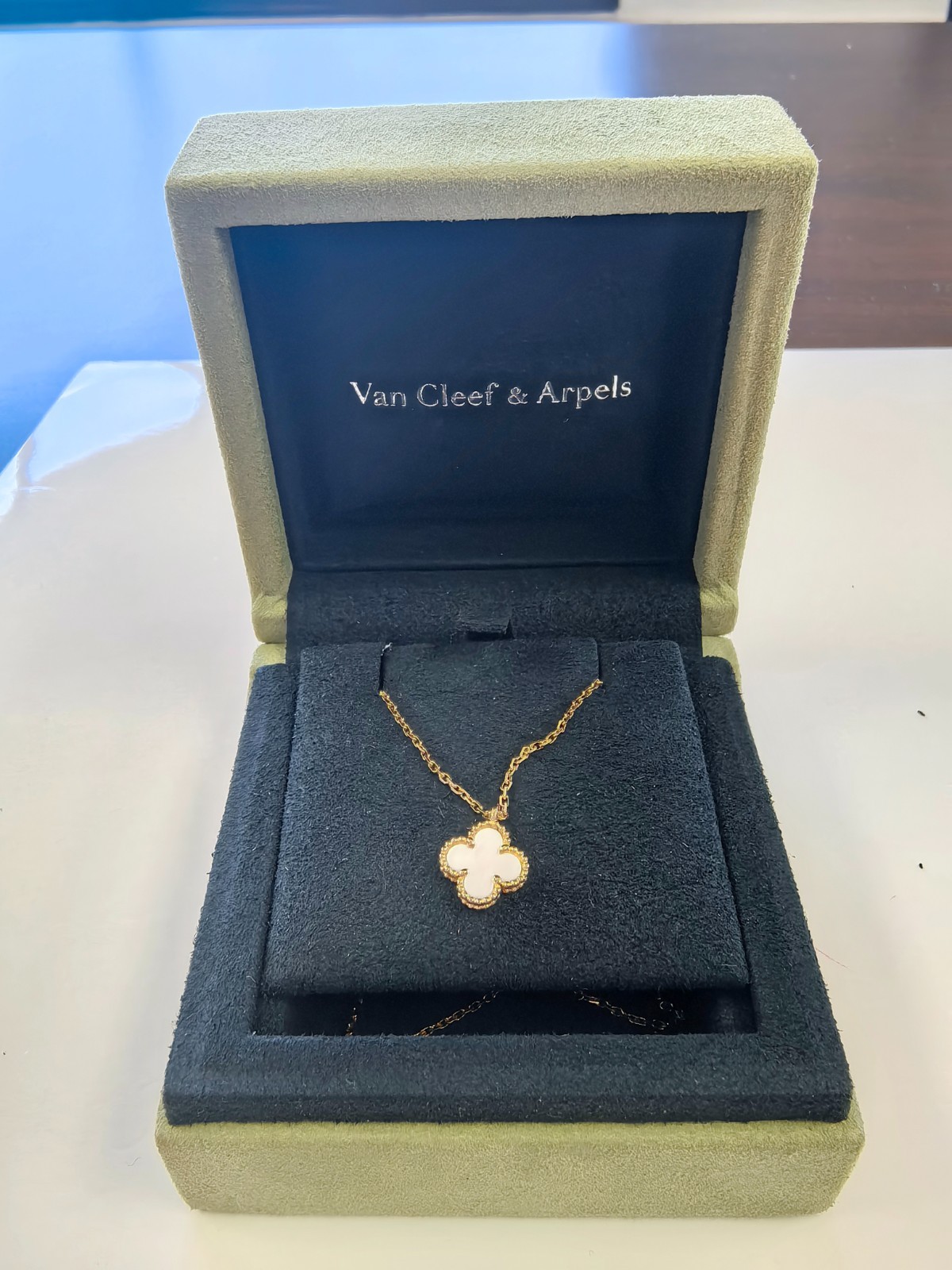 Van Cleef & Arpels Sweet Alhambra Pendant Necklace Yellow Gold Mother of Pearl