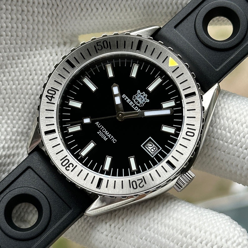 STEELDIVE SD1927 Mens 42mm 200M Automatic Dive Watch NH35 Sapphire Steel