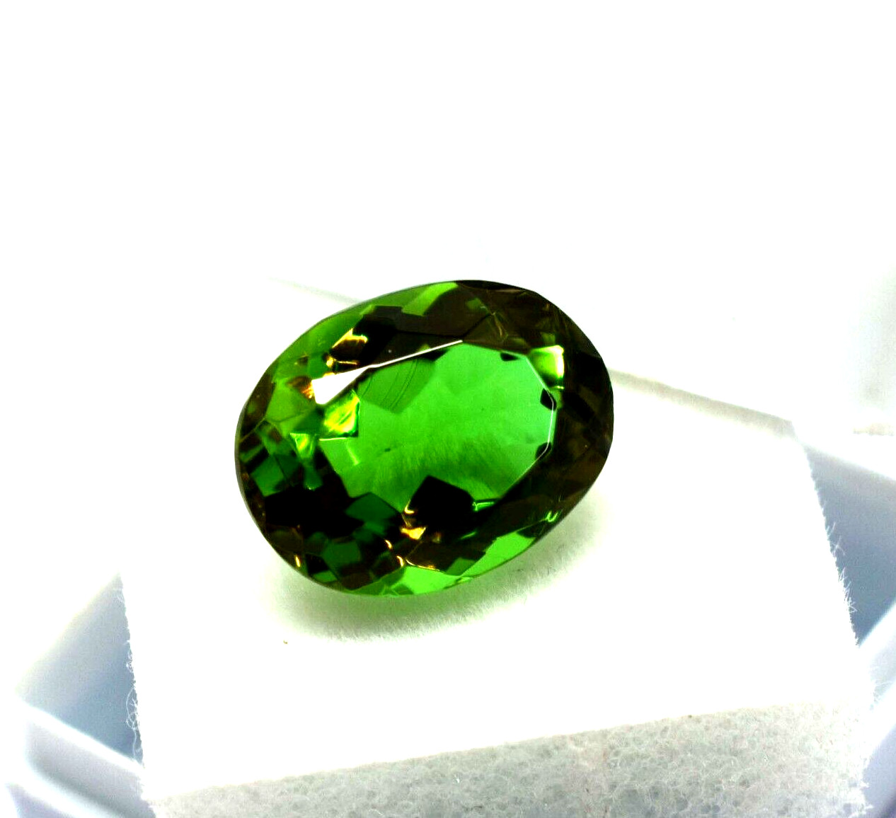 AAA+ Gemstone 8-9 Ct Oval Cut Certified Color Changing Natural Alexandrite