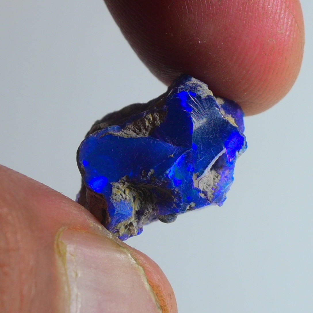 11.40 Ct Smooth Black Ethiopian Opal Rough, Ideal for Jewelry – Natural Raw Opal