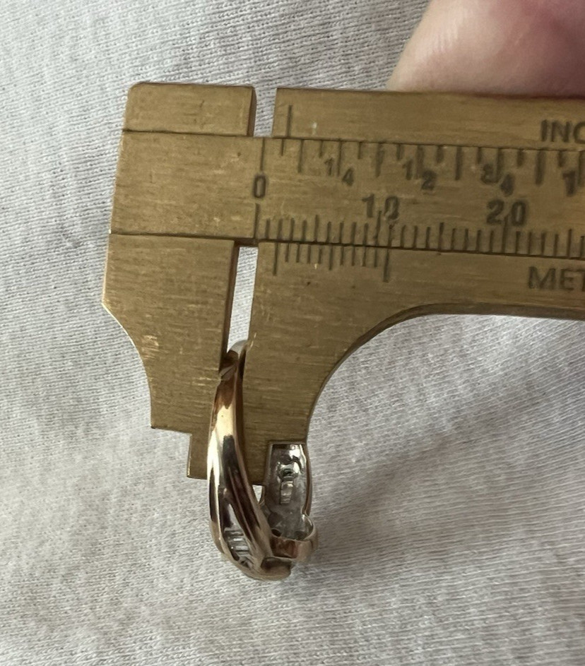 10k Gold With Baguette Diamonds Ring Size 7, 3.2 Grams, Pre-Owned