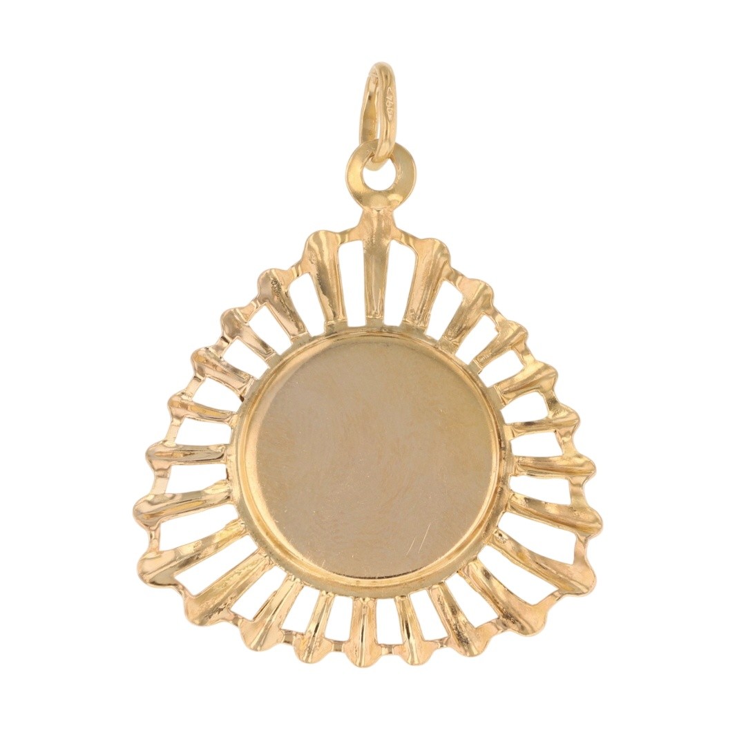 1.75″ Religious Virgin Mary Triangular Pendant No Chain 18k Yellow Gold 3.95g