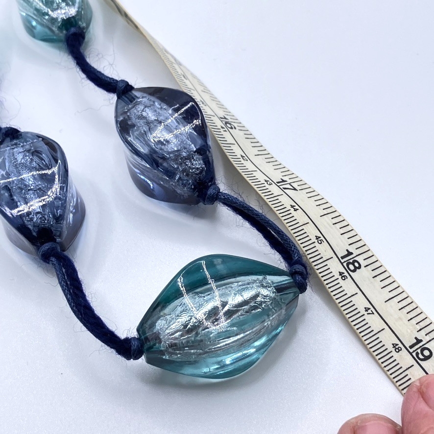 Chunky beaded necklace blue tone 92cm plastic glass effect costume jewellery