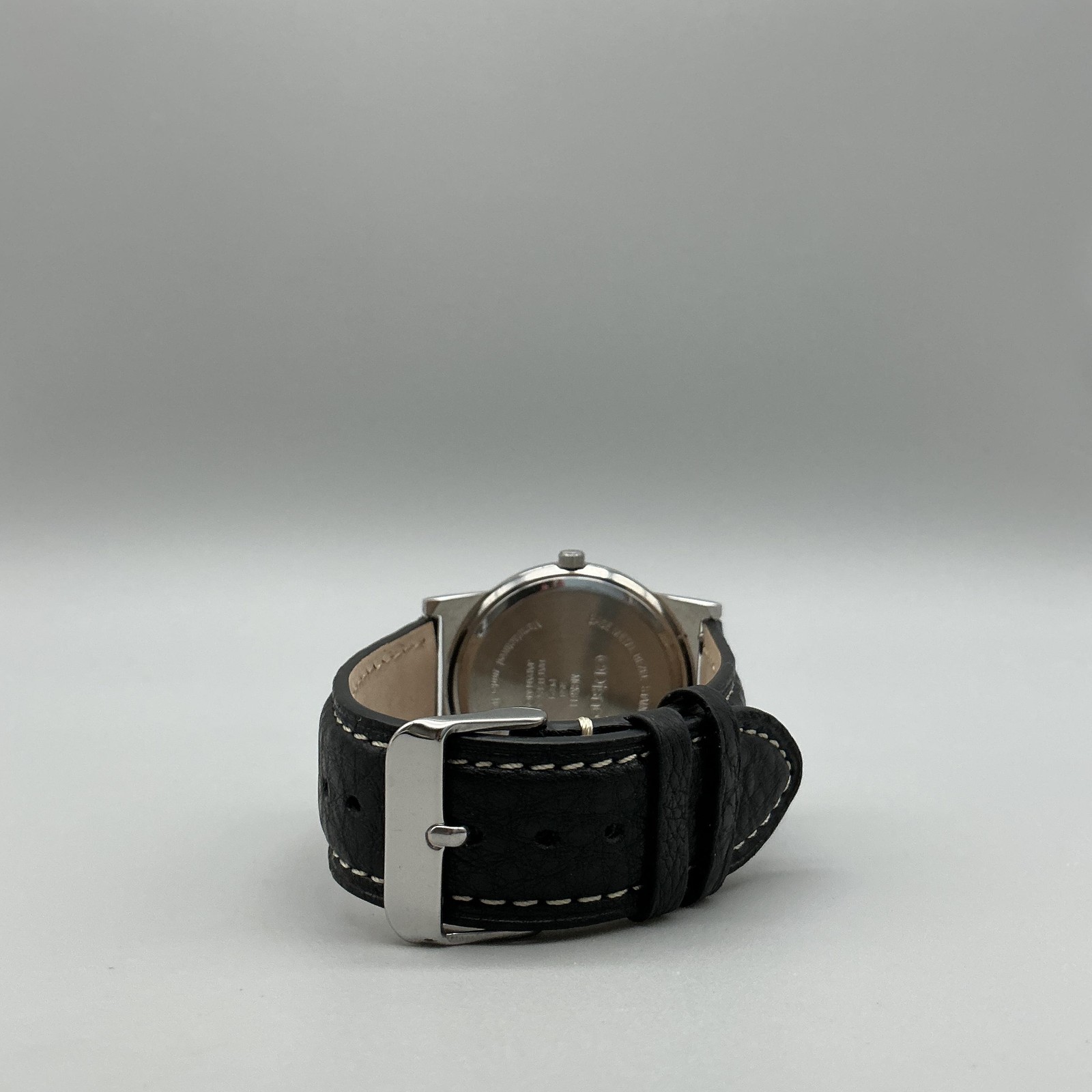 Disney Mens Watch 38mm Mickey Mouse Dial Black Strap Silver Tone New Battery