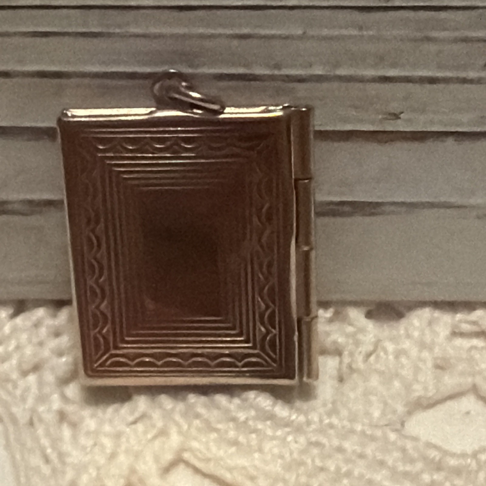 1953 “This Is Your Life” TV Show Premium Locket – e27