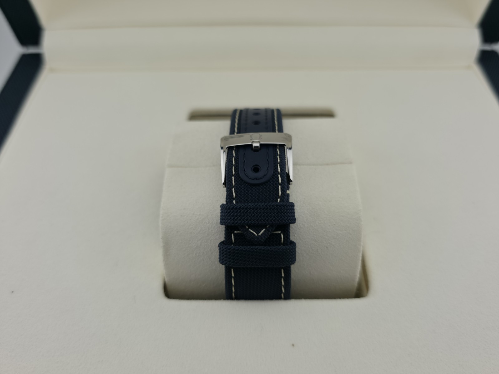 OMEGA Speedmaster Professional Snoopy 310.32.42.50.02.001 Full Set New – 50th